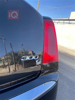 کرایسلەر 300